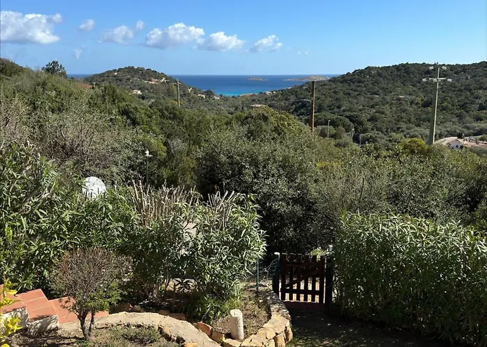 Porto Cervoincantevole Vista Sul Golfo Del Pevero